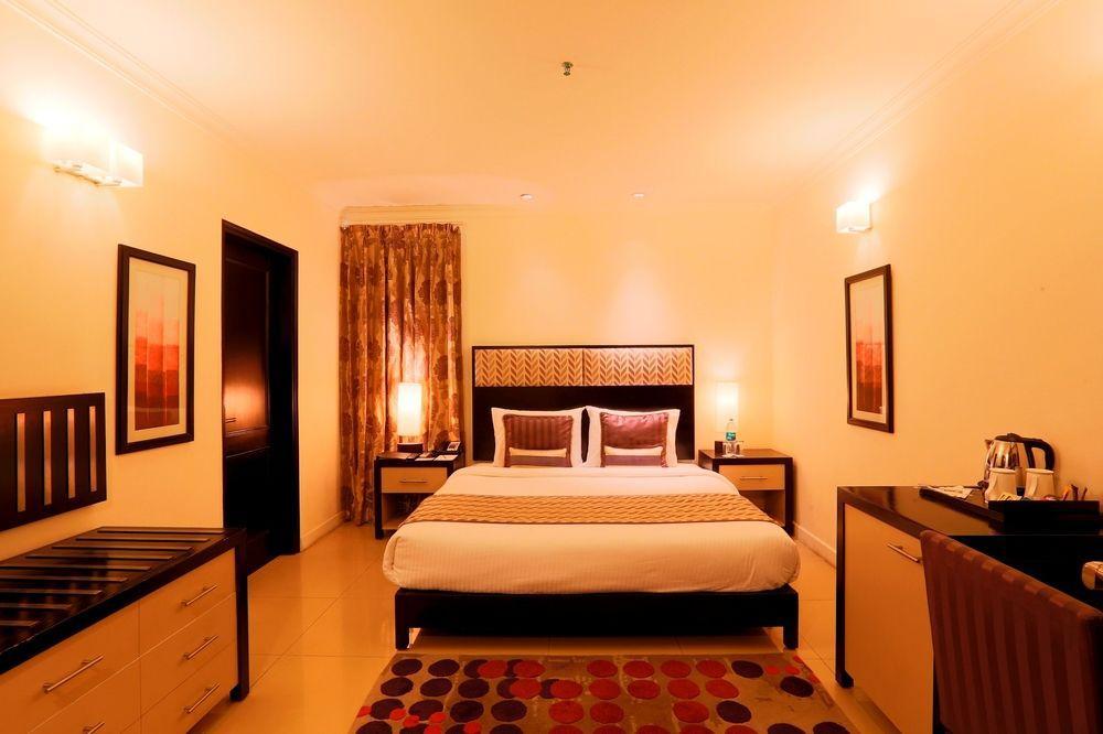 The Lallgarh Palace A Heritage Hotel Bikaner Extérieur photo