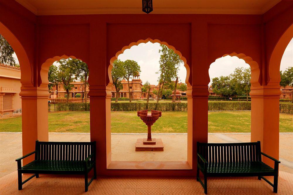 The Lallgarh Palace A Heritage Hotel Bikaner Extérieur photo