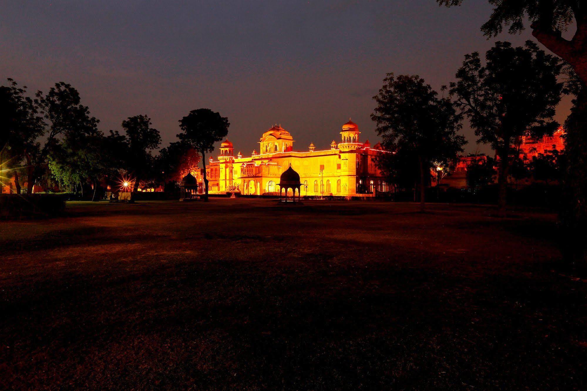The Lallgarh Palace A Heritage Hotel Bikaner Extérieur photo