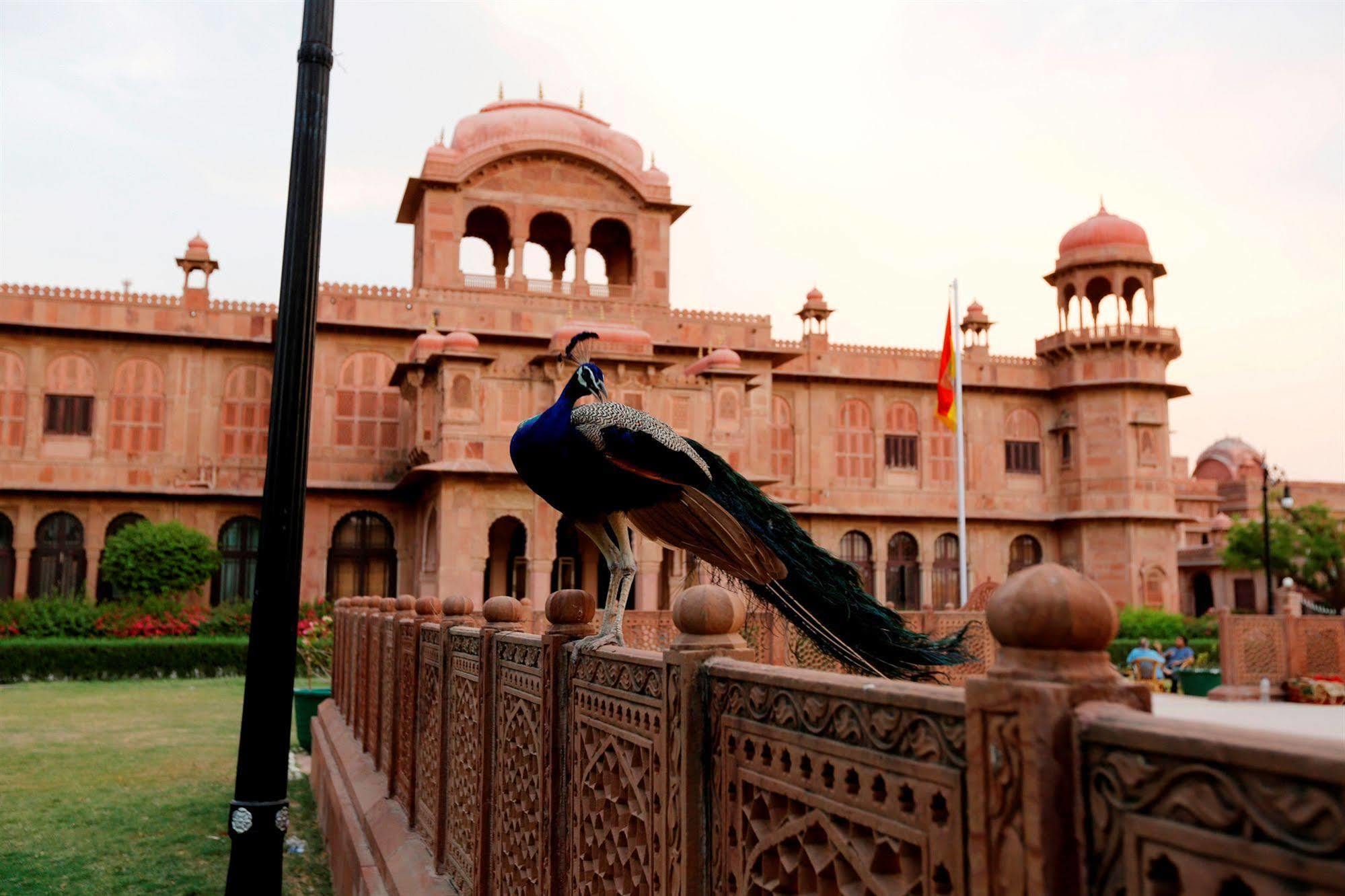 The Lallgarh Palace A Heritage Hotel Bikaner Extérieur photo