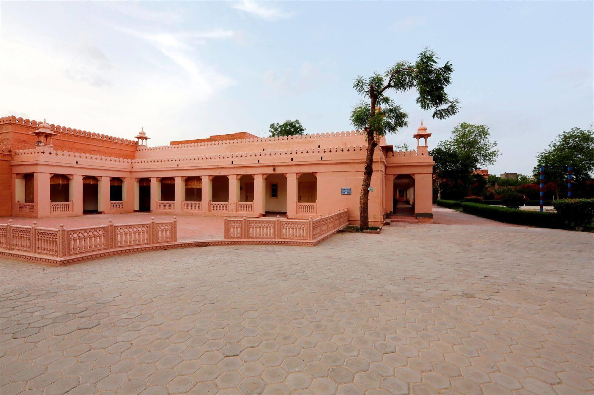 The Lallgarh Palace A Heritage Hotel Bikaner Extérieur photo