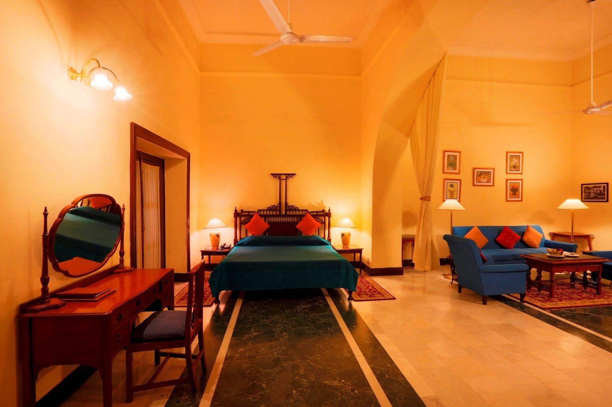 The Lallgarh Palace A Heritage Hotel Bikaner Extérieur photo